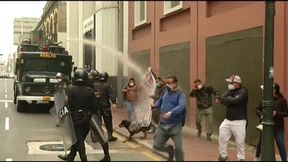 Polizei setzt Wasserwerfer gegen Krankenhauspersonal ein