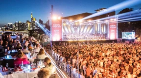 Und eigens wacht ein Meteorologe