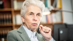 Strack-Zimmermann sieht Kampfflugzeug-Forderungen kritisch