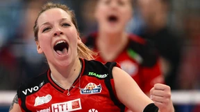 12.000 Zuschauer beim Volleyball