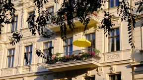 Harter Schlag für Moskau, Wohnungskauf für Unverheiratete