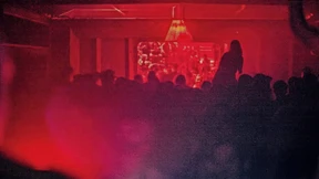 Die Verwandlung in Holešovice, dem anderen Prag