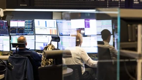 Dax startet mit Kursverlusten – Goldpreis nähert sich Rekord