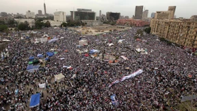 Hunderttausende demonstrieren gegen Militärrat