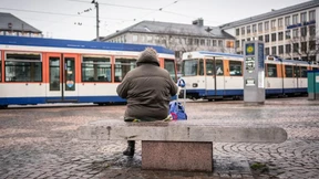 Gewalt und Beleidigungen