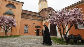 Dutzende Priester in ganz Italien an Coronavirus gestorben