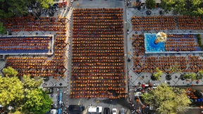 10.000 Mönche in Thailand trauern um Opfer