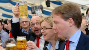 „Seehofer und Merkel leben in Zwangsehe“