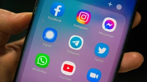 Zum Politisieren geht man zu Facebook und Twitter