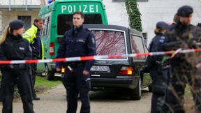 Tötete ein Stromschlag die Jugendlichen im Schwimmbecken?