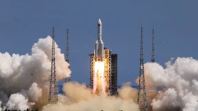 Chinesische Rakete stürzt unkontrolliert ab – Kritik von der Nasa