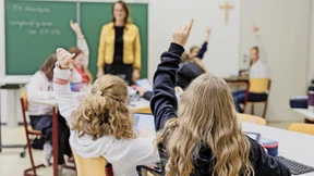 Sind Mädchenschulen noch zeitgemäß?