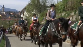 Traditionelles Osterreiten in Bayern