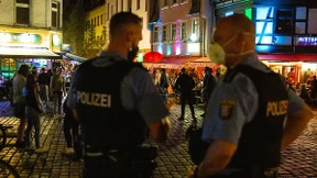 Debatte um Sperrstunde