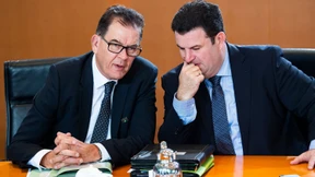 Regierung droht mit einem Lieferkettengesetz