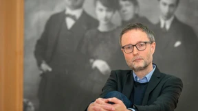 Hinter verschlossenen Türen