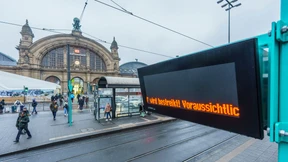 Verdi will Nahverkehr in Großstädten lahmlegen