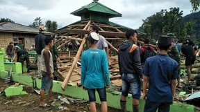 Erdbeben erschüttert Java