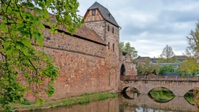 Zwei neue Thermen und ein Fest für alle Hessen