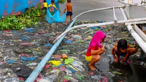 Veronica tauscht Plastik gegen Reis