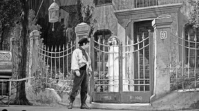 Die Menschen bereiten dem Teufel Vergnügen