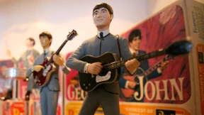 Erster Plattenvertrag der Beatles für 93.750 Dollar versteigert