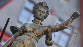 Elf Jahre Haft für Raubüberfall auf Optiker vor 28 Jahren