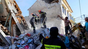 Frau stirbt bei Erdbeben