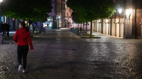 100 junge Leute geraten in Düsseldorf mit Polizei aneinander