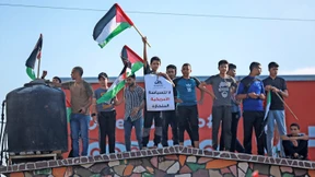 Der Marktplatz hinter der grünen Linie