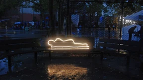 Hier ist ein Mensch, lass ihn herein