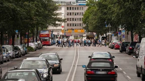 Stadtstraße oder zentrale Verkehrsader