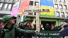 Aktivisten besetzen NRW-Zentrale der Grünen