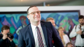 Blinkt Jens Spahn auf einmal links?
