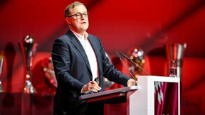 Der Vorstand des FC Bayern im Tiefflug