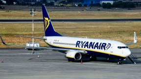 Ryanair sagt Mitarbeitern den Kampf an