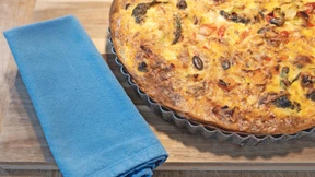 Gemüsequiche mit Sonnenblumenkernen