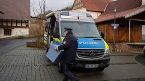 Mehr Polizisten angeklagt als bisher bekannt