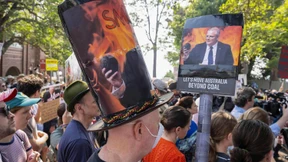 Brände zwingen Premier Morrison zur Heimkehr