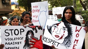 Keine Strafmilderung für Gruppenvergewaltiger in Indien