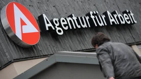 Weniger Menschen erhalten soziale Mindestsicherung