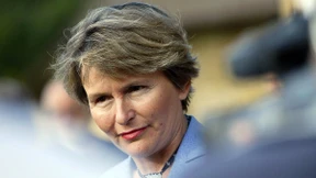 Politikerin in Südafrika ist stolz auf ihre fettigen Haare