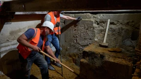 Wie sich das Sommerloch füllt