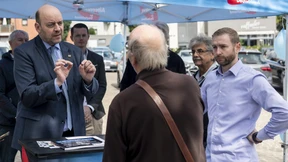 Bürgerlicher Anstrich mit Rissen