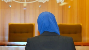 Streit über religiöse Symbole in Gerichtssälen