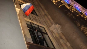 Demonstranten stürmen Verwaltung von Charkiw