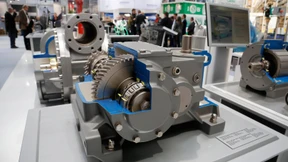 Industrie optimistischer als Bundesregierung