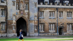 Cambridge impft sich gegen Rassismus