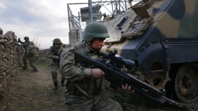 Massiver türkischer Aufmarsch an der Grenze zu Syrien