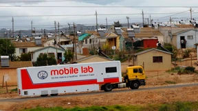 Ein Truck im Wettlauf mit den Erregern